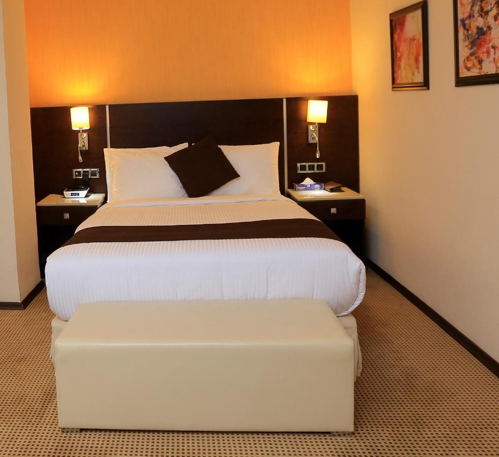Cassiopeia Hotel 亚的斯亚贝巴 外观 照片