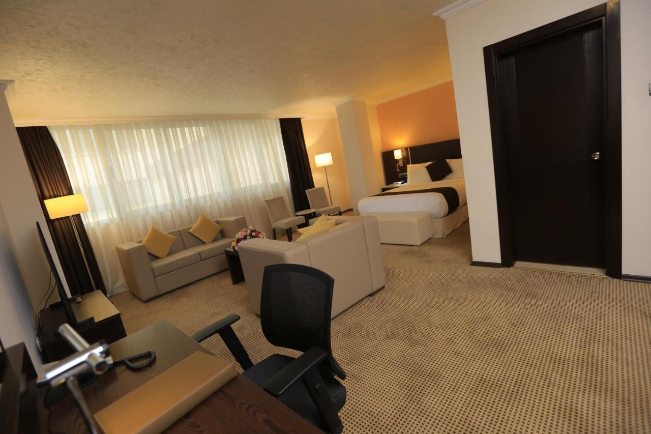 Cassiopeia Hotel 亚的斯亚贝巴 外观 照片
