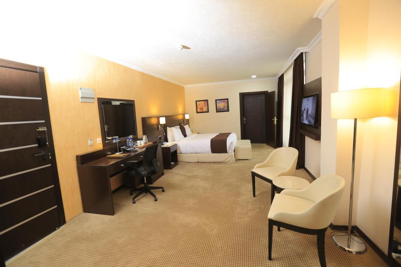 Cassiopeia Hotel 亚的斯亚贝巴 外观 照片