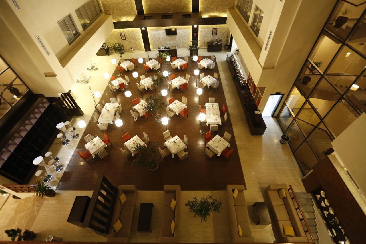 Cassiopeia Hotel 亚的斯亚贝巴 外观 照片