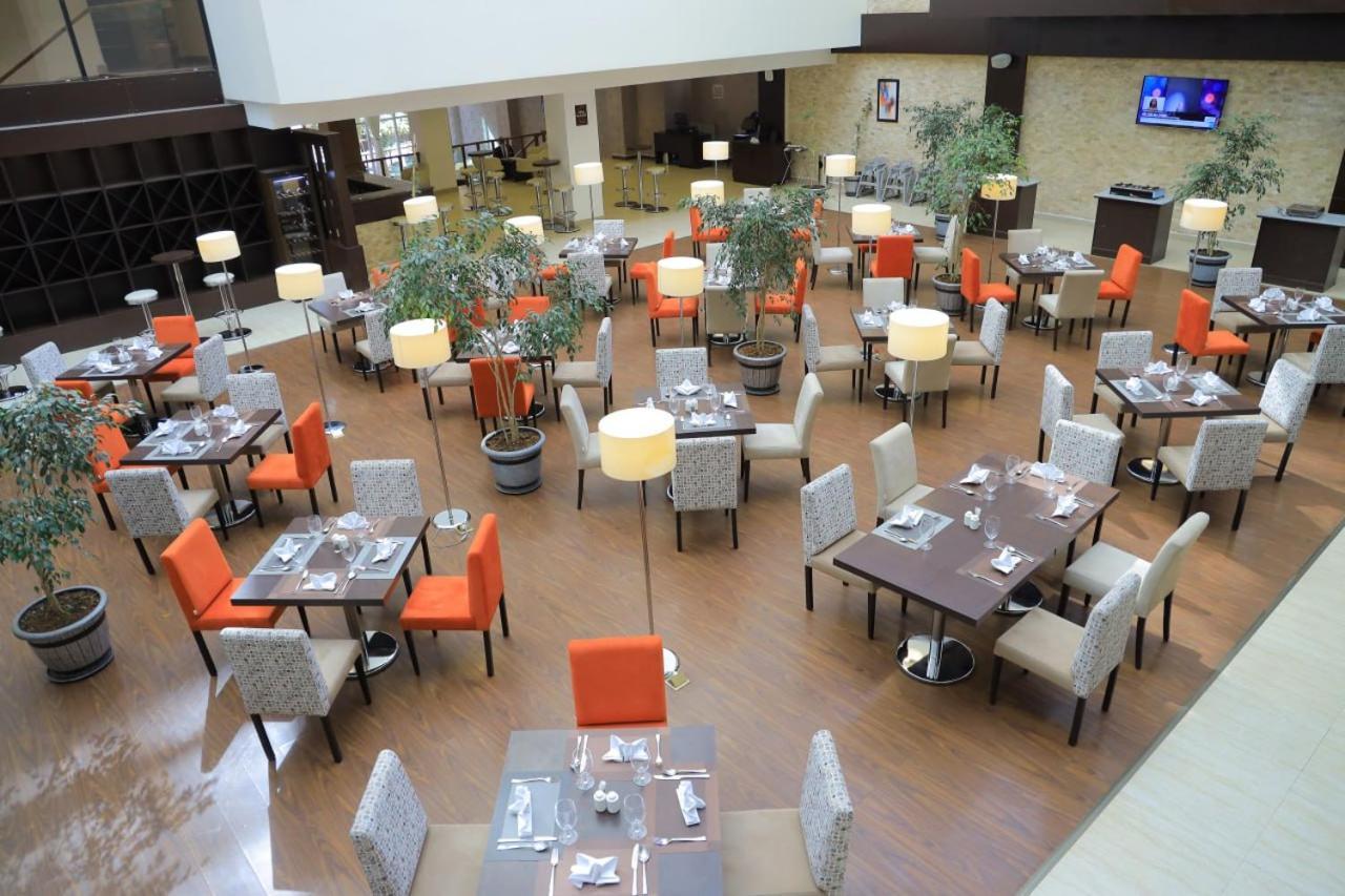 Cassiopeia Hotel 亚的斯亚贝巴 外观 照片