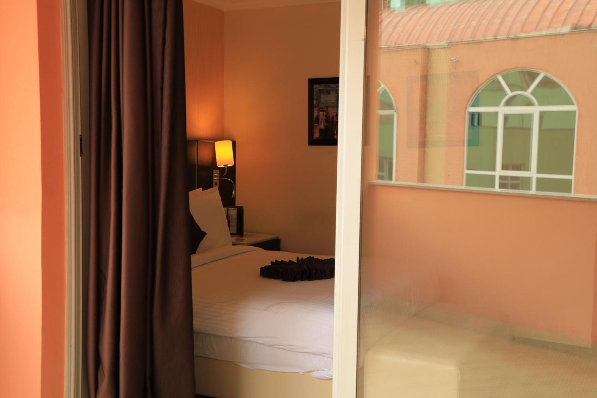 Cassiopeia Hotel 亚的斯亚贝巴 外观 照片